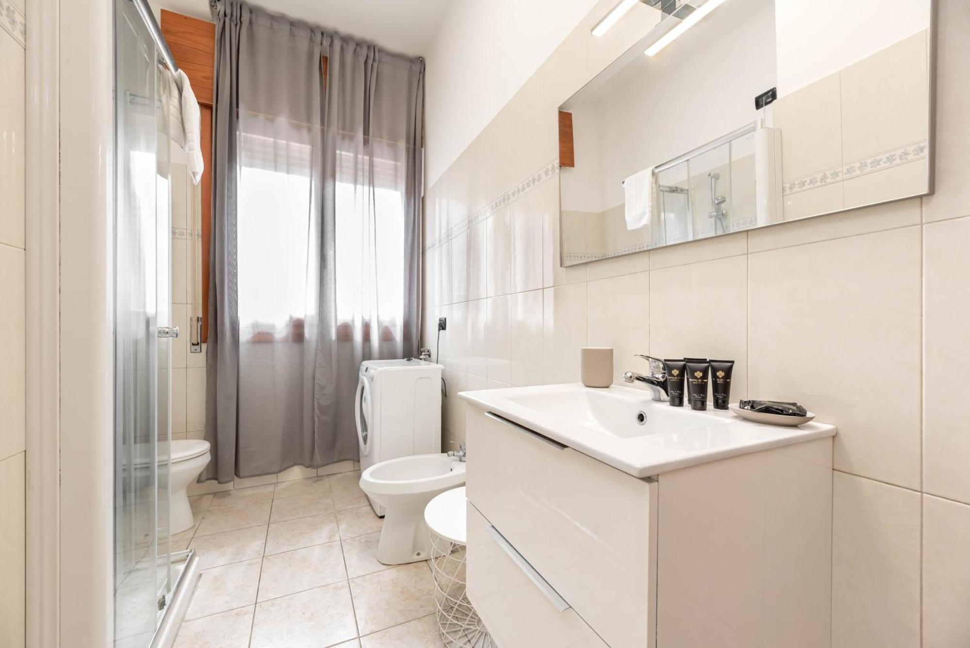 Italstay - Aspetti Shining 9 - 2 Min Tram Stop Padova Luaran gambar